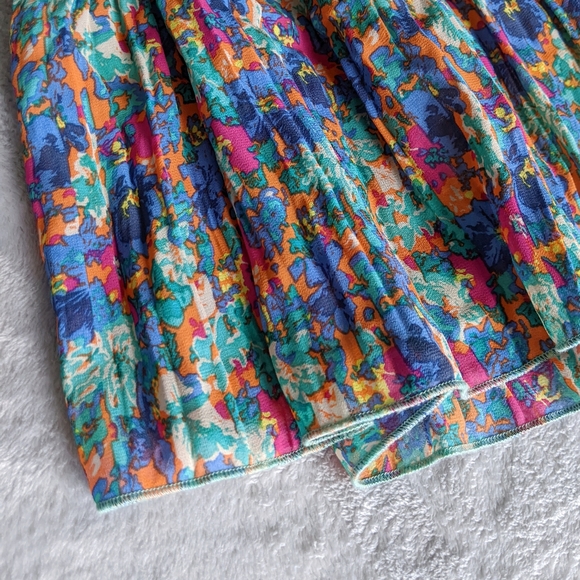 NWOT | Floral pleated skirt - Picture 2 of 6